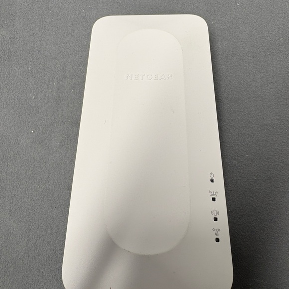 NETGEAR Gray Wireless Access Point - Picture 1 of 1